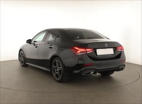 Mercedes-Benz A  A 200 AMG Line 