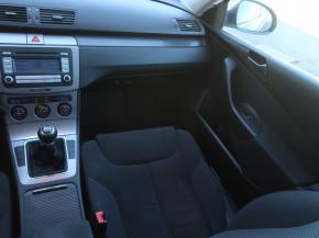 Volkswagen Passat  2.0 TFSI 