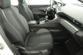 Peugeot 5008  1.5 BlueHDi 