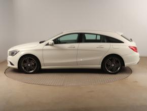 Mercedes-Benz CLA  200 