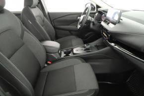 Nissan Qashqai  1.3 DIG-T MHEV N-Connecta 