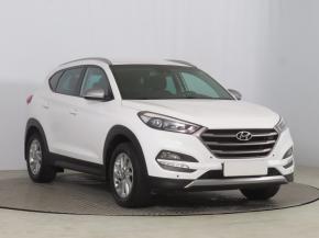 Hyundai Tucson  1.7 CRDi Trikolor 