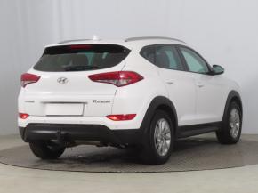 Hyundai Tucson  1.7 CRDi Trikolor 