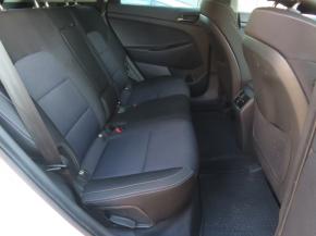Hyundai Tucson  1.7 CRDi Trikolor 