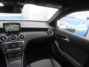 Mercedes-Benz A  A 180d 