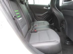 Mercedes-Benz A  A 180d 