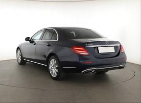 Mercedes-Benz E  E 220 d 4MATIC 