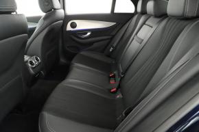 Mercedes-Benz E  E 220 d 4MATIC 