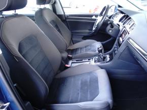 Volkswagen Golf  2.0 TDI 