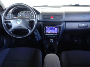 Škoda Octavia  1.9 TDI Tour 
