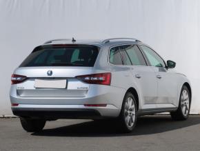Škoda Superb  2.0 TDI Style 