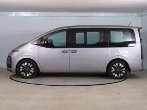 Hyundai Staria  2.2 CRDi 