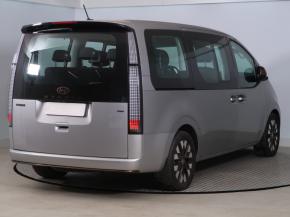 Hyundai Staria  2.2 CRDi 