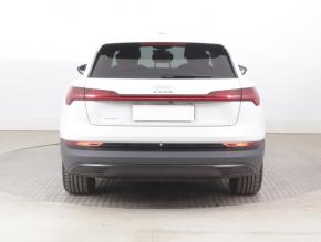 Audi e-tron  e-tron 50 quattro 