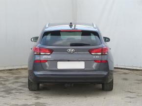 Hyundai i30  1.6 CRDi Family 