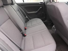Volkswagen Golf  1.6 