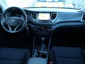 Hyundai Tucson  2.0 CRDi 