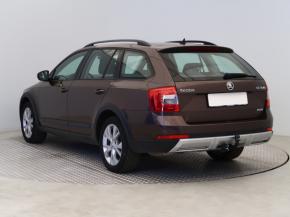 Škoda Octavia  Scout 2.0 TDI . 