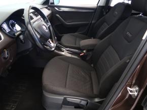 Škoda Octavia  Scout 2.0 TDI . 