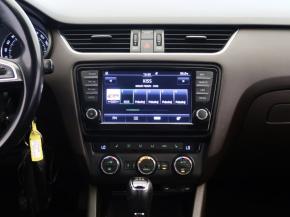 Škoda Octavia  Scout 2.0 TDI . 
