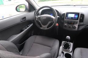 Hyundai i30  1.4 CVVT 