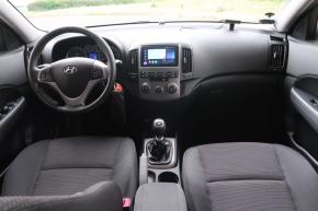 Hyundai i30  1.4 CVVT 