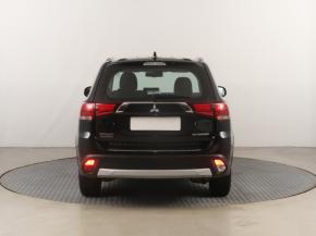 Mitsubishi Outlander  2.0 
