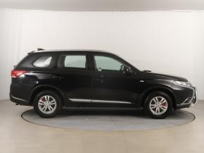Mitsubishi Outlander  2.0 