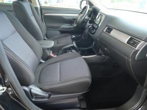 Mitsubishi Outlander  2.0 