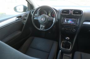 Volkswagen Golf  1.6 TDI Basis 