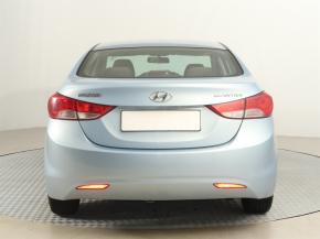 Hyundai Elantra  1.6 