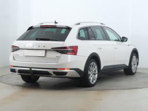 Škoda Superb  2.0 TDI Scout 