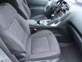 Peugeot 3008  2.0 HDi 