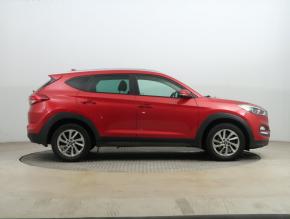 Hyundai Tucson  1.7 CRDi Trikolor 