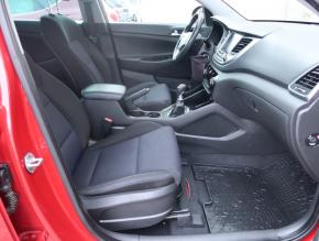 Hyundai Tucson  1.7 CRDi Trikolor 
