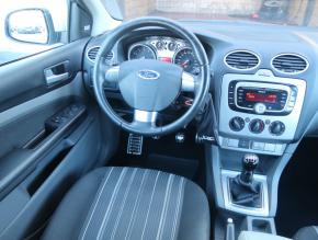 Ford Focus  1.6 16V 