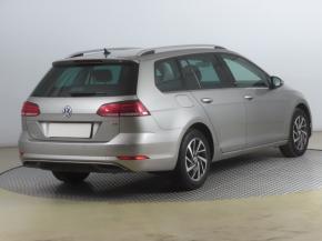 Volkswagen Golf  1.5 TSI 