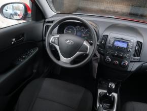Hyundai i30  1.4 CVVT 