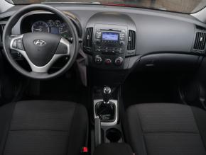 Hyundai i30  1.4 CVVT 