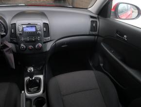 Hyundai i30  1.4 CVVT 
