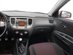 Kia Rio  1.4 16V 