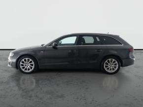 Audi A4  2.0 TDI S-Line 
