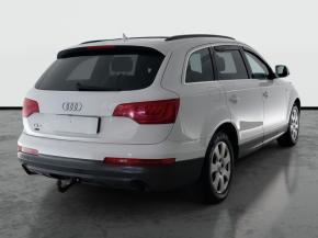 Audi Q7  3.0 TDI . 