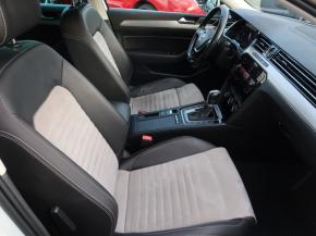 Volkswagen Passat  2.0 TDI R-Line 
