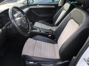 Volkswagen Passat  2.0 TDI R-Line 