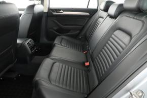 Volkswagen Passat  1.6 TDI 