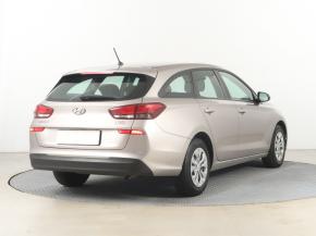 Hyundai i30  1.4 CVVT 
