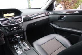 Mercedes-Benz E  E 200 Kompressor Avantgarde 
