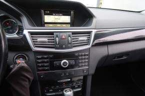 Mercedes-Benz E  E 200 Kompressor Avantgarde 