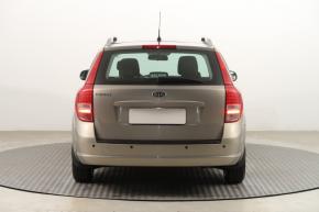 Kia Ceed  1.4 CVVT 